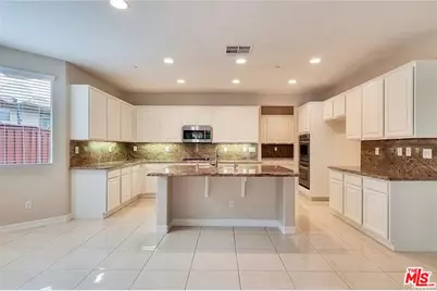 11563 Trailway Dr, Riverside, CA 92505 - Photo 5