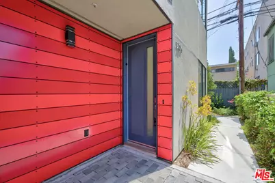 1204 N Orange Grove Ave, West Hollywood, CA 90046 - Photo 3