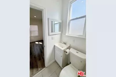 244 S Alexandria Ave, Los Angeles, CA 90004 - Photo 15