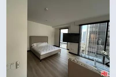 655 S Hope St #1605, Los Angeles, CA 90017 - Photo 3