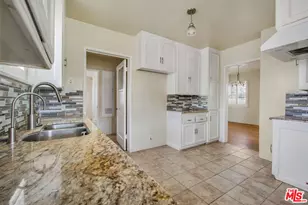 3785 Degnan Blvd, Los Angeles, CA 90018 - Photo 13