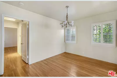 3785 Degnan Blvd, Los Angeles, CA 90018 - Photo 9