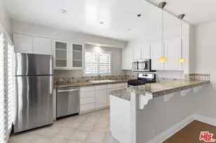 11838 Kiowa Ave, Los Angeles, CA 90049 - Photo 9