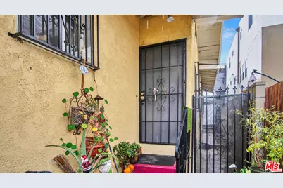 644 N Serrano Ave, Los Angeles, CA 90004 - Photo 25