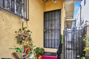 644 N Serrano Ave, Los Angeles, CA 90004 - Photo 25