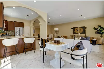 17550 Collins St, Encino, CA 91316 - Photo 15