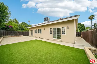 17550 Collins St, Encino, CA 91316 - Photo 37