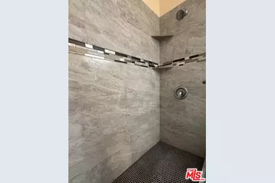 18645 Hatteras St #263, Tarzana, CA 91356 - Photo 25
