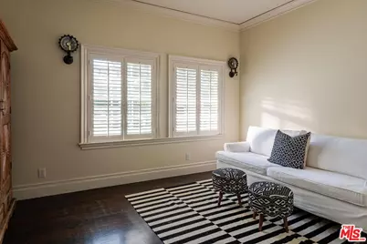 17417 Rancho St, Encino, CA 91316 - Photo 35