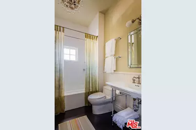 17417 Rancho St, Encino, CA 91316 - Photo 25