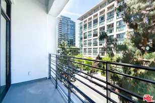 330 W 11th St, Los Angeles, CA 90015 - Photo 23