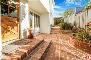 321 N Las Casas Ave, Pacific Palisades, CA 90272 - Photo 11