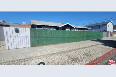 762 W Gardena Blvd, Gardena, CA 90247 - Photo 1
