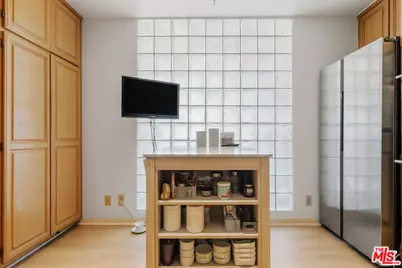 2132 Century Park Ln #303, Los Angeles, CA 90067 - Photo 23