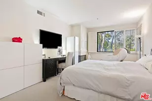 2132 Century Park Ln, Los Angeles, CA 90067 - Photo 35