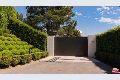 9966 Beverly Grove Dr, Beverly Hills, CA 90210 - Photo 3