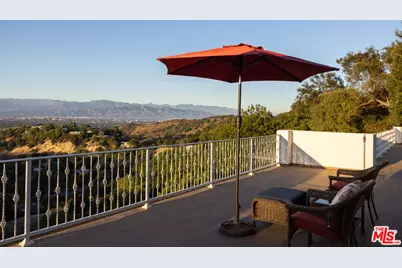 14655 Mulholland Dr, Los Angeles, CA 90077 - Photo 25