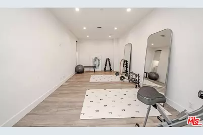 13311 W Magnolia Blvd, Sherman Oaks, CA 91423 - Photo 47