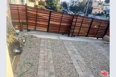 508 S Wilton Pl, Los Angeles, CA 90020 - Photo 3