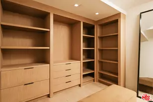 1748 Correa Way, Los Angeles, CA 90049 - Photo 43