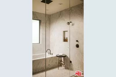 1748 Correa Way, Los Angeles, CA 90049 - Photo 41