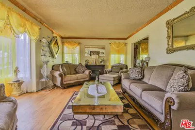 11615 Simms Ave, Inglewood, CA 90303 - Photo 3