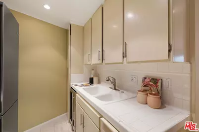 2025 4th St #302A, Santa Monica, CA 90405 - Photo 9