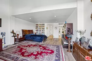 325 N Oakhurst Dr, Beverly Hills, CA 90210 - Photo 25