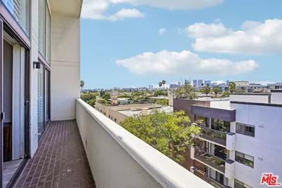 325 N Oakhurst Dr #Ph2, Beverly Hills, CA 90210 - Photo 51