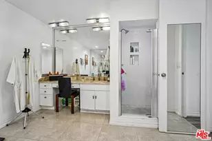 325 N Oakhurst Dr, Beverly Hills, CA 90210 - Photo 31