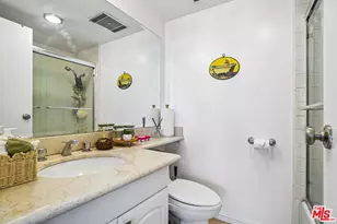 325 N Oakhurst Dr, Beverly Hills, CA 90210 - Photo 51