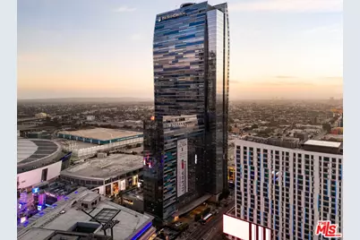 900 W Olympic Blvd #42E, Los Angeles, CA 90015 - Photo 1