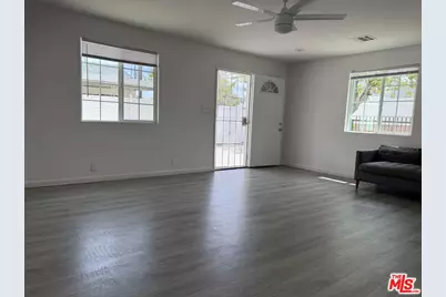10401 Amigo Ave, Porter Ranch, CA 91326 - Photo 37