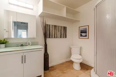 2060 High Tower Dr, Los Angeles, CA 90068 - Photo 9