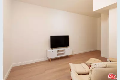 2337 Fox Hills Dr #102, Los Angeles, CA 90064 - Photo 31