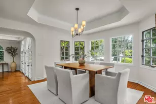 3225 Iredell Ln, Studio City, CA 91604 - Photo 13