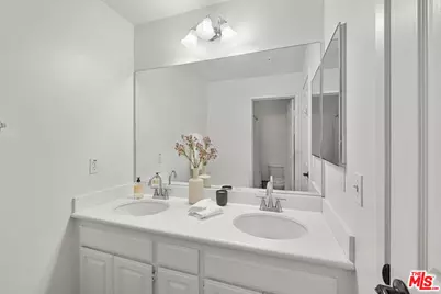 28255 Canterbury Ct #126, Valencia, CA 91354 - Photo 21