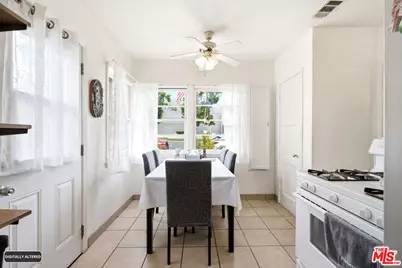 2018 W Glenoaks Blvd, Glendale, CA 91201 - Photo 15