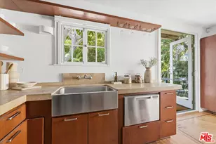 8924 Ashcroft Ave, West Hollywood, CA 90048 - Photo 11