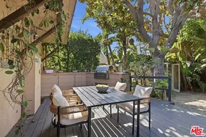 8924 Ashcroft Ave, West Hollywood, CA 90048 - Photo 39