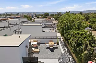 6716 N Royce Ln, Van Nuys, CA 91411 - Photo 27