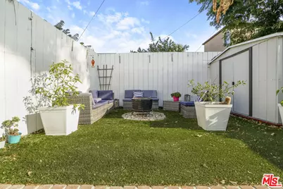 824 W Palmer St, Compton, CA 90220 - Photo 31