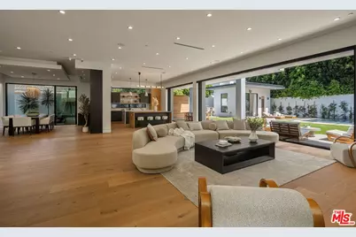 14812 Morrison St, Sherman Oaks, CA 91403 - Photo 13