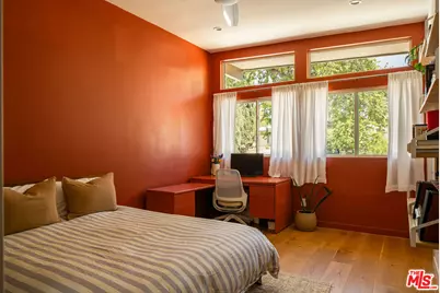 23811 Berdon St, Woodland Hills, CA 91367 - Photo 25