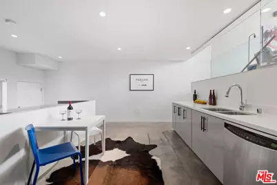 803 Wilcox Ave #4, Los Angeles, CA 90038 - Photo 13