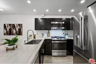 11230 Peach Grove St #208, Los Angeles, CA 91601 - Photo 13
