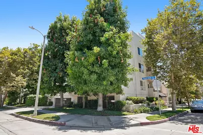 11230 Peach Grove St #208, Los Angeles, CA 91601 - Photo 31
