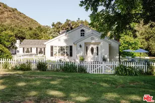 1520 Bonnell Dr, Topanga, CA 90290 - Photo 3