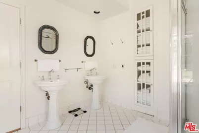 1520 Bonnell Dr, Topanga, CA 90290 - Photo 29