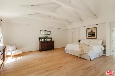 1520 Bonnell Dr, Topanga, CA 90290 - Photo 23